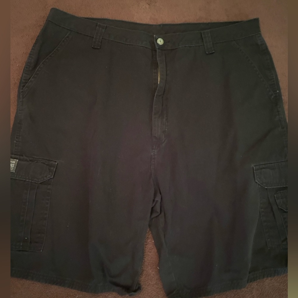 Black Wrangler cargo shorts, size 42
